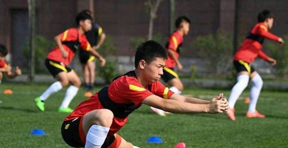 đại Học Kinh Tế Luật điểm Chuẩn